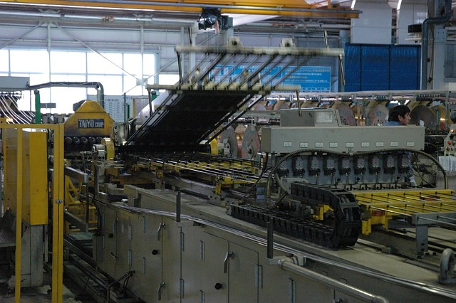 manufaturing-plant manufaturing-plant