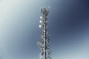 Telecommunications antenna tower