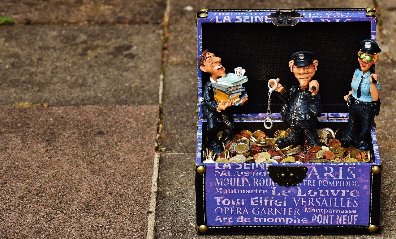 Florida Financial Advisor Admits to Massive Tax Fraud and Client Theft