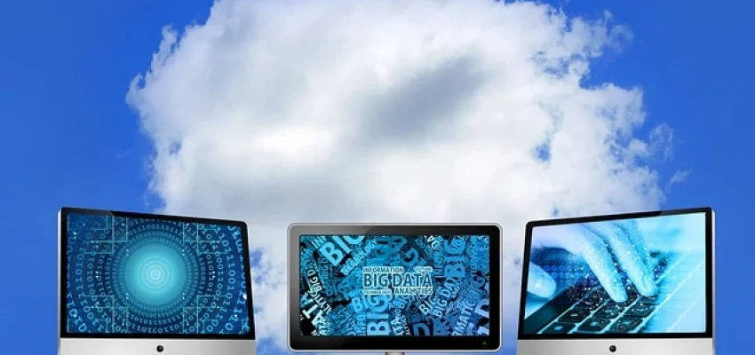 computer-screens-and-cloud-behind-it