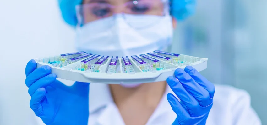 lab tech working in the laboratory of a Biotech Firms