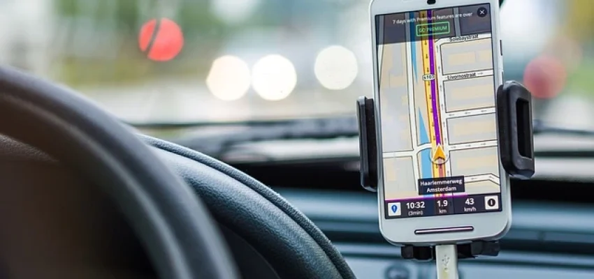 navigation-in-a-Non-Emergency-Medical-car